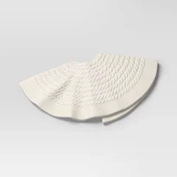 48" Christmas Centric Cable Knit Tree Skirt White - Wondershop™