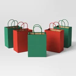 5ct Solid Red and Solid Green Cub Christmas Gift Bags - Wondershop™