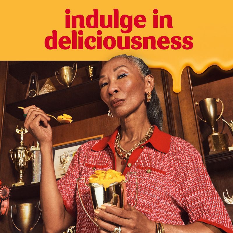 slide 6 of 9, Velveeta Original Mac and Cheese Big Cups - 10oz/2ct, 2 ct; 10 oz