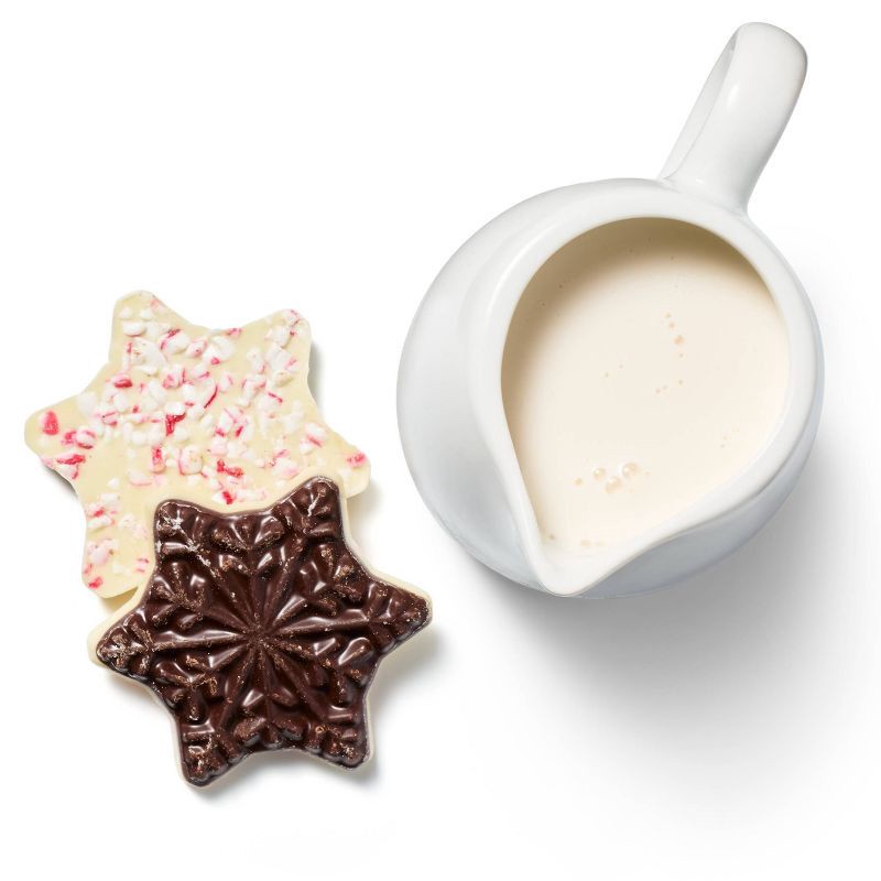 slide 4 of 5, Organic Peppermint Chocolate Flavored Coffee Creamer - 32 fl oz - Good & Gather™, 32 fl oz