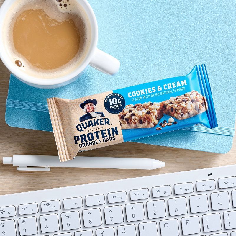slide 4 of 9, Quaker Cookies & Cream Chewy Protein Granola Bars - 7oz/5ct, 5 ct; 7 oz