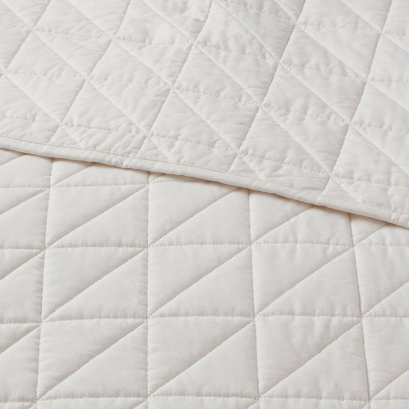 slide 3 of 3, Twin/Twin Extra Long Microfiber Quilt Ivory - Room Essentials™, 1 ct