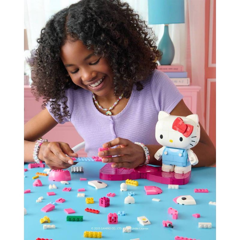 slide 14 of 14, BLDR Deluxe Large-Form Buildable Character - Hello Kitty & My Melody: 742-Piece Plastic Set for Creative Thinking, 1 ct