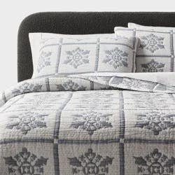 King Matelasse Christmas Quilt Set Snowflake - Threshold™