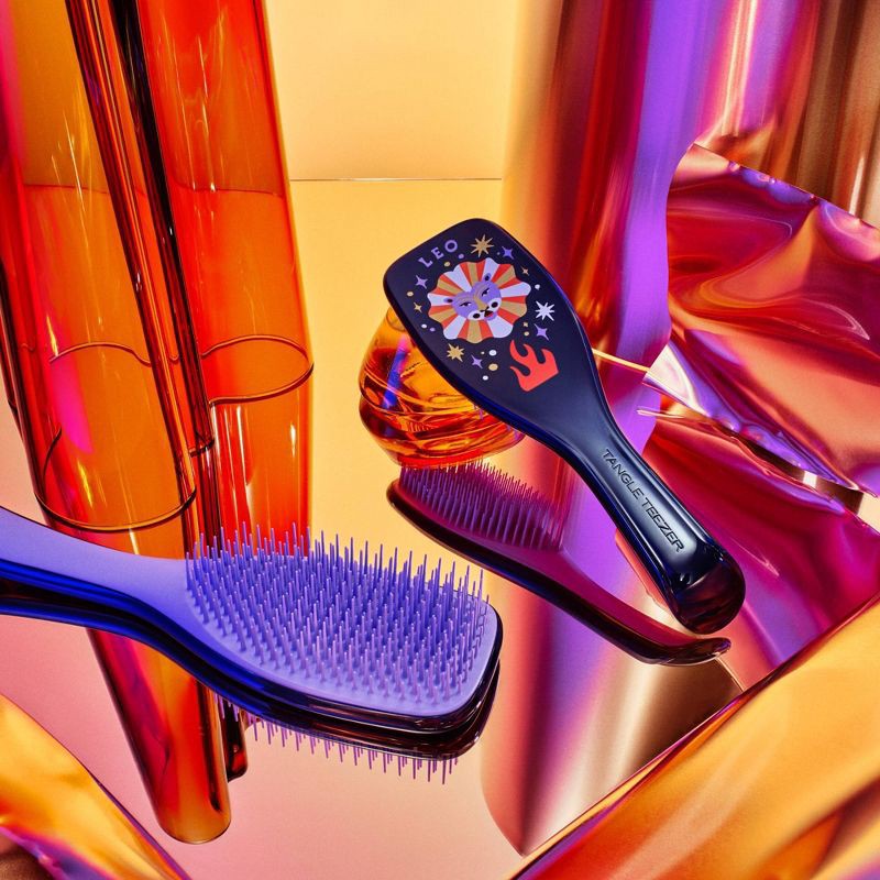 slide 6 of 9, Tangle Teezer Ultimate Detangler Hair Brush Zodiac - Leo, Jul 23-Aug 22 - Blue, 1 ct