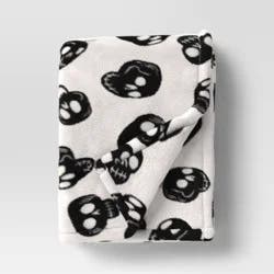 Skulls Plush Throw Blanket - Hyde and EEK! Boutique™