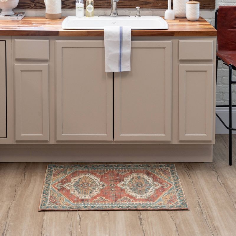 slide 2 of 5, Mohawk 2'x3' Persian Accent Rug, 1 ct