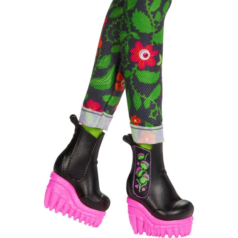 slide 4 of 6, Monster High Fearbook Venus McFlytrap Fashion Doll with Yearbook and Unearthed Club Accessories, 1 ct