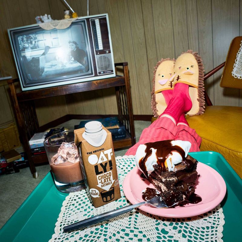 slide 11 of 11, Oatly Chocolate Non-Dairy Oat Milk - 6pk/8 fl oz, 6 ct; 8 fl oz