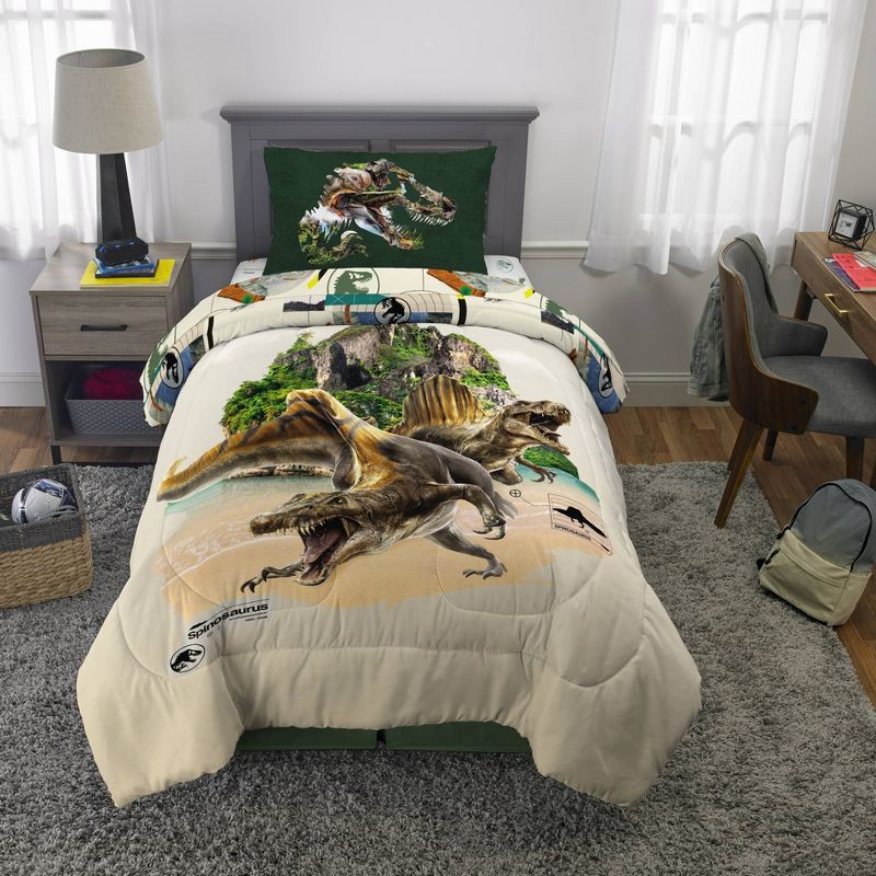 slide 3 of 5, Twin Jurassic World Comforter, 1 ct