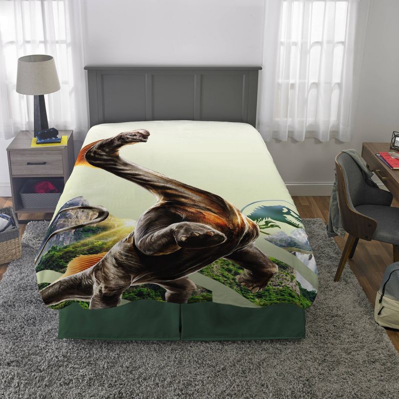 slide 5 of 7, Jurassic World Twin Bed Blanket, 1 ct