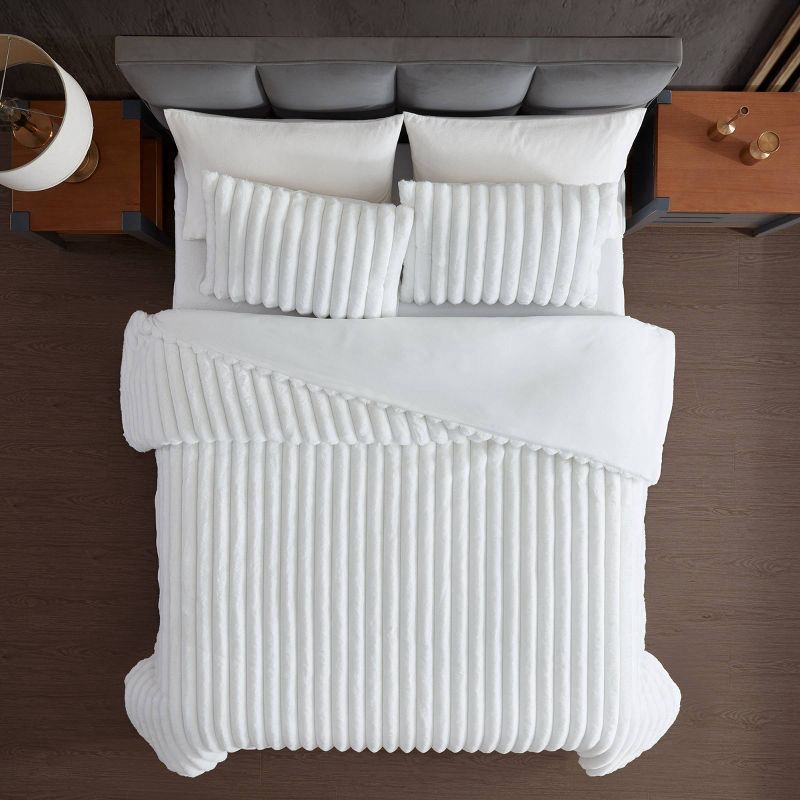 slide 4 of 6, Hallmart Collectibles 3pc King Comforter Set Ivory, 3 ct