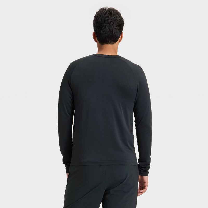 slide 2 of 3, Men's Long Sleeve Seamless T-Shirt - All In Motion™ Black L, 1 ct