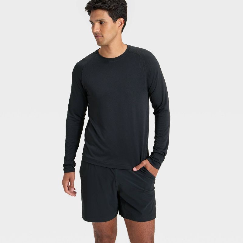 slide 3 of 3, Men's Long Sleeve Seamless T-Shirt - All In Motion™ Black L, 1 ct