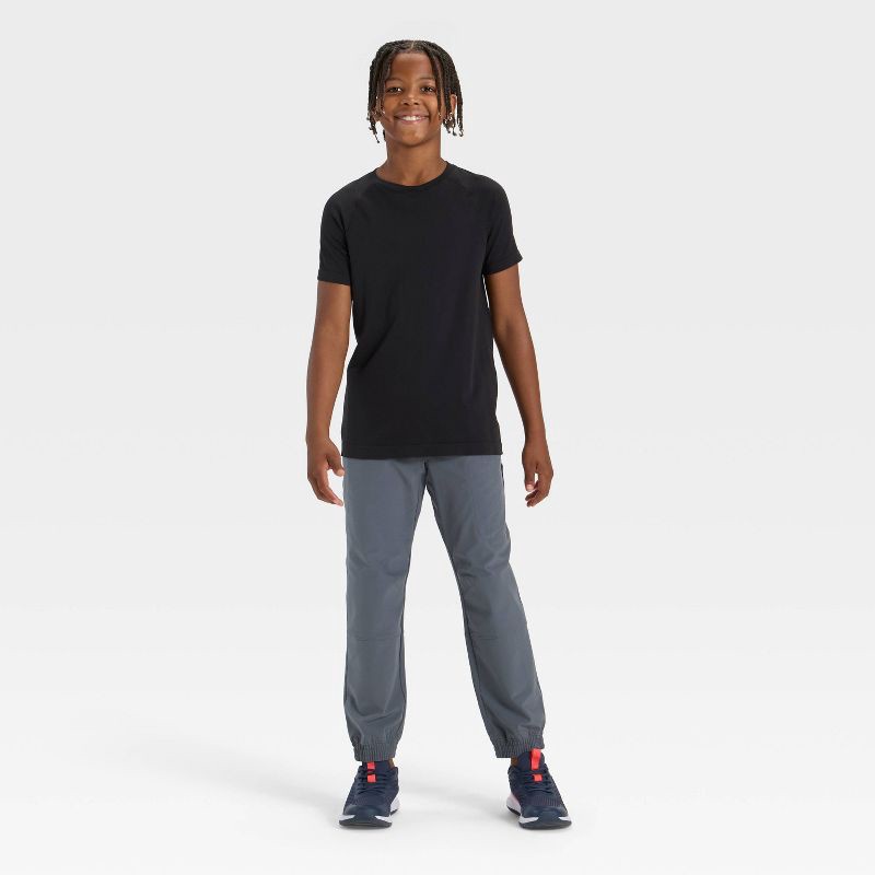 slide 3 of 3, Boys' Seamless T-Shirt - All In Motion™ Black L, 1 ct