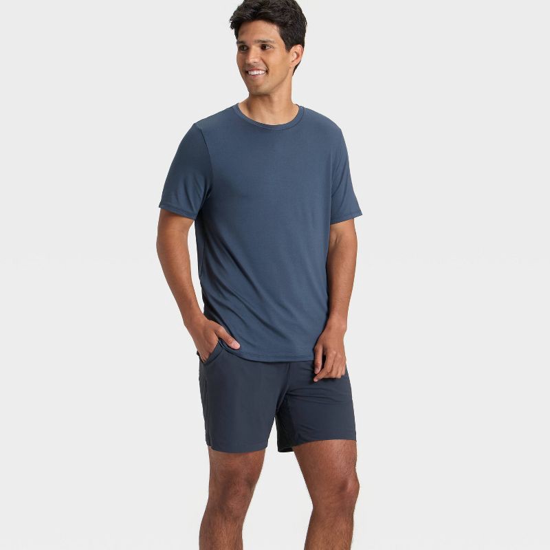 slide 3 of 3, Men's Versatility Shorts 7" - All In Motion™ Navy Blue L, 1 ct