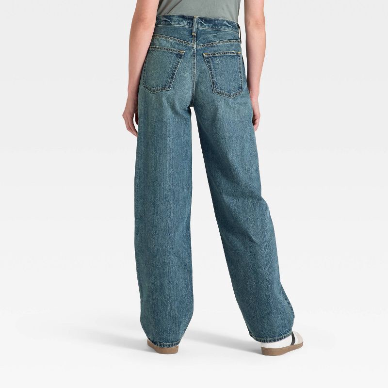 slide 2 of 5, Women's Mid-Rise 90's Baggy Denim Jeans - Universal Thread™ Vintage Dark Wash 6, 1 ct