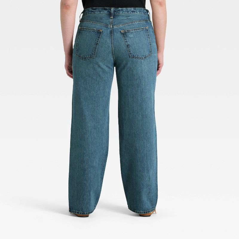 slide 5 of 5, Women's Mid-Rise 90's Baggy Denim Jeans - Universal Thread™ Vintage Dark Wash 10, 1 ct