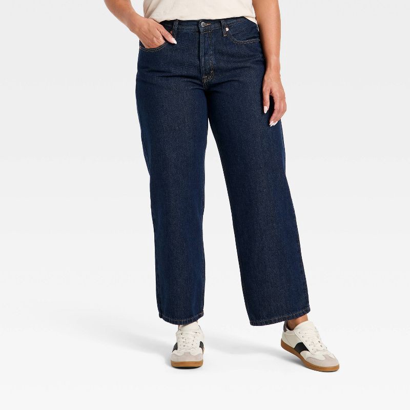 slide 4 of 5, Women's Mid-Rise 90's Baggy Denim Jeans - Universal Thread™ Dark Wash 8, 1 ct