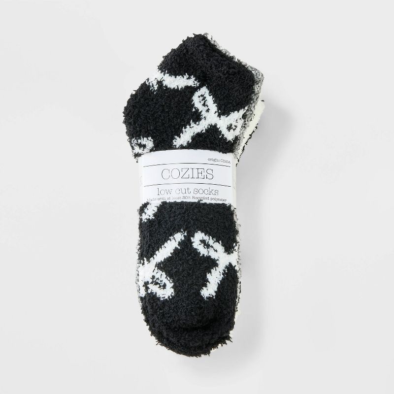 slide 2 of 3, Women's Bows & Polka Dots 6pk Cozy Low Cut Socks - Black/White 4-10, 6 ct
