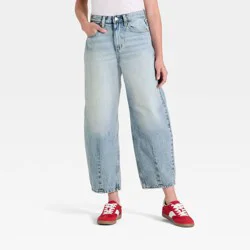 Women's High-Rise Easy Barrel Ankle Jeans - Universal Thread™ Light Wash 14