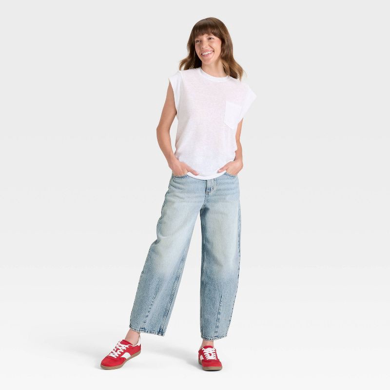 slide 3 of 5, Women's High-Rise Easy Barrel Ankle Jeans - Universal Thread™ Light Wash 16, 1 ct