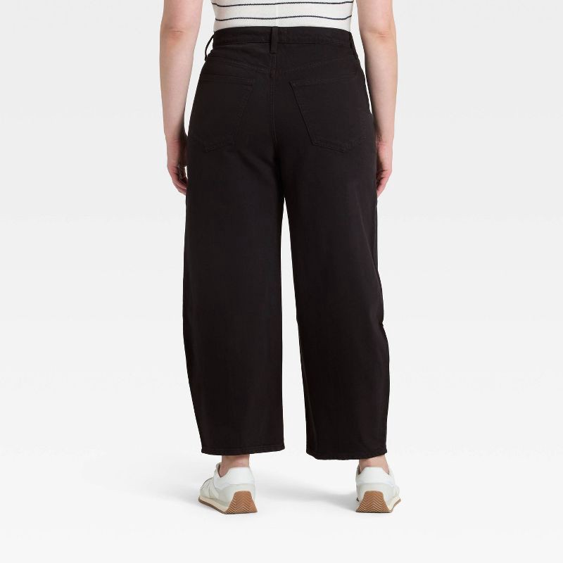 slide 5 of 5, Women's High-Rise Easy Barrel Ankle Jeans - Universal Thread™ Black Wash 2, 1 ct