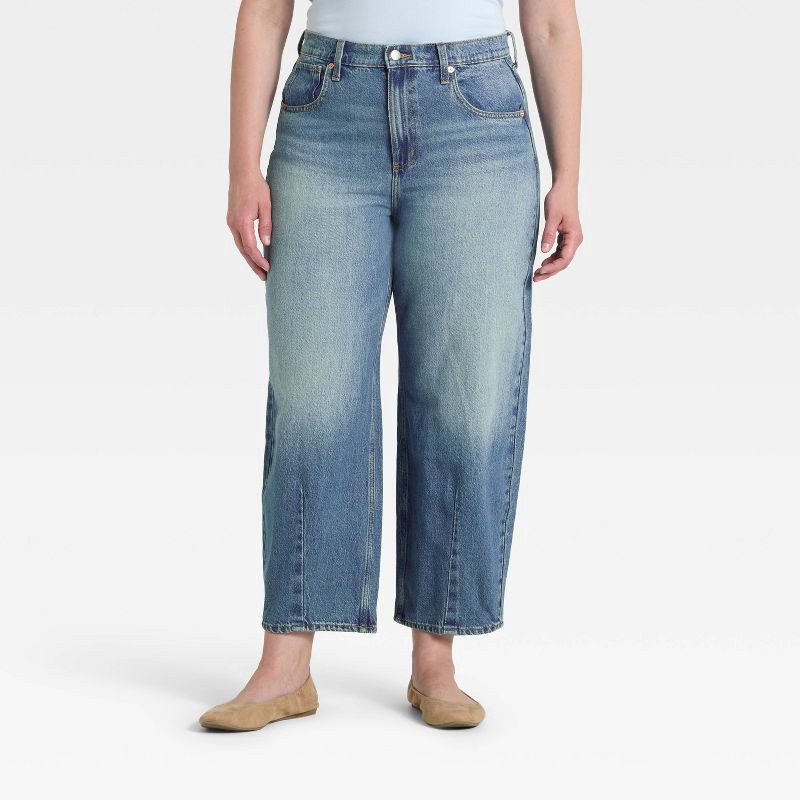 slide 4 of 5, Women's High-Rise Easy Barrel Ankle Jeans - Universal Thread™ Medium Wash 12, 1 ct