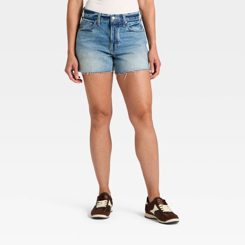 slide 1 of 3, Women's Mid-Rise 90's Baggy Denim Shorts - Universal Thread™ Medium Wash 4, 1 ct