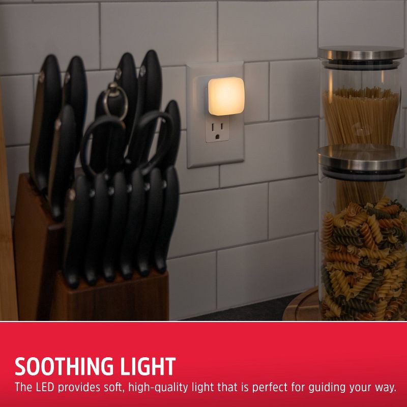 slide 4 of 8, Energizer 4pk Square Glo Dot Light Sensing 3000K Nightlights White, 4 ct