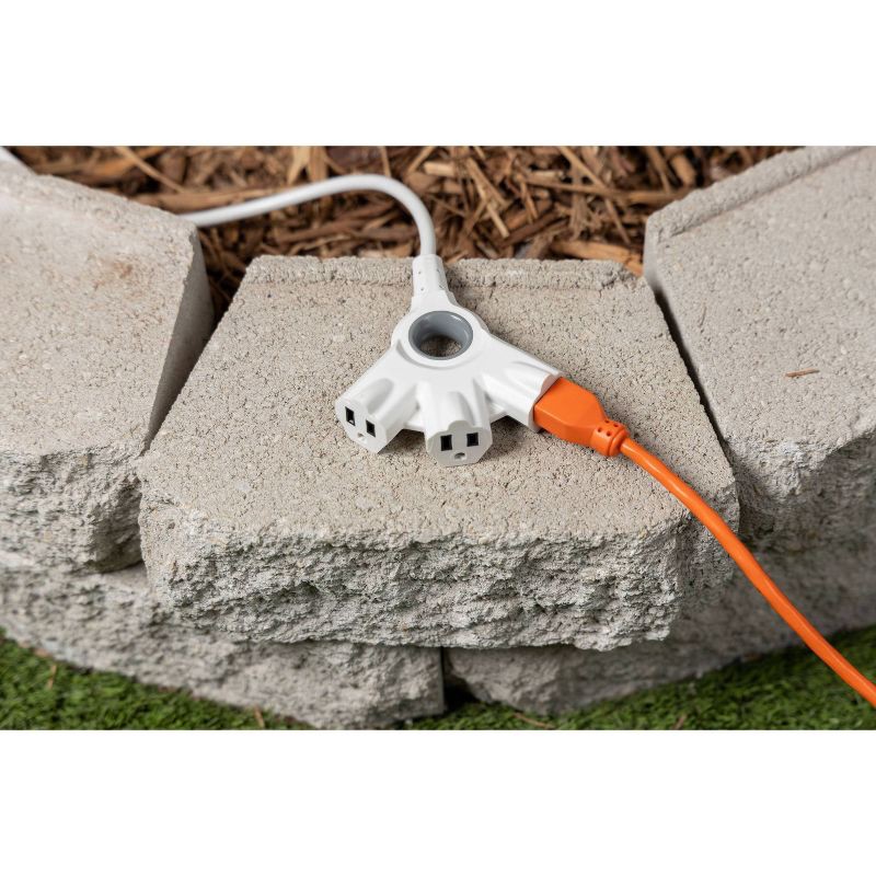 slide 4 of 9, General Electric GE 50' 3-Outlet EZGrip Grounded Indoor-Outdoor Extension Cord White, 1 ct