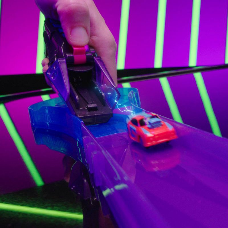 slide 7 of 9, Goliath Hyper Burst Jump Strike Battle Race Track Set, 1 ct