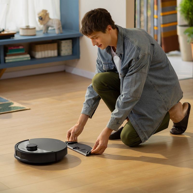 slide 14 of 15, Roborock Q10 PF+ Vacuum and Mop with 10,000 Pa Suction, Auto Empty Dock and Dual Anti-Tangle System White, 1 ct