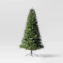 7.5' Un-Lit Alberta Spruce Artificial Christmas Tree - Wondershop™