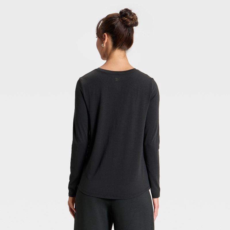 slide 5 of 5, Women's Beyond Ease Legging Friendly Long Sleeve Top - All In Motion™ Black S, 1 ct