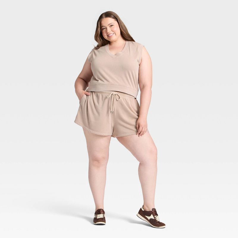 slide 3 of 3, Women's Mid-Rise Fleece Jogger Shorts - Universal Thread™ Tan XXL, 1 ct