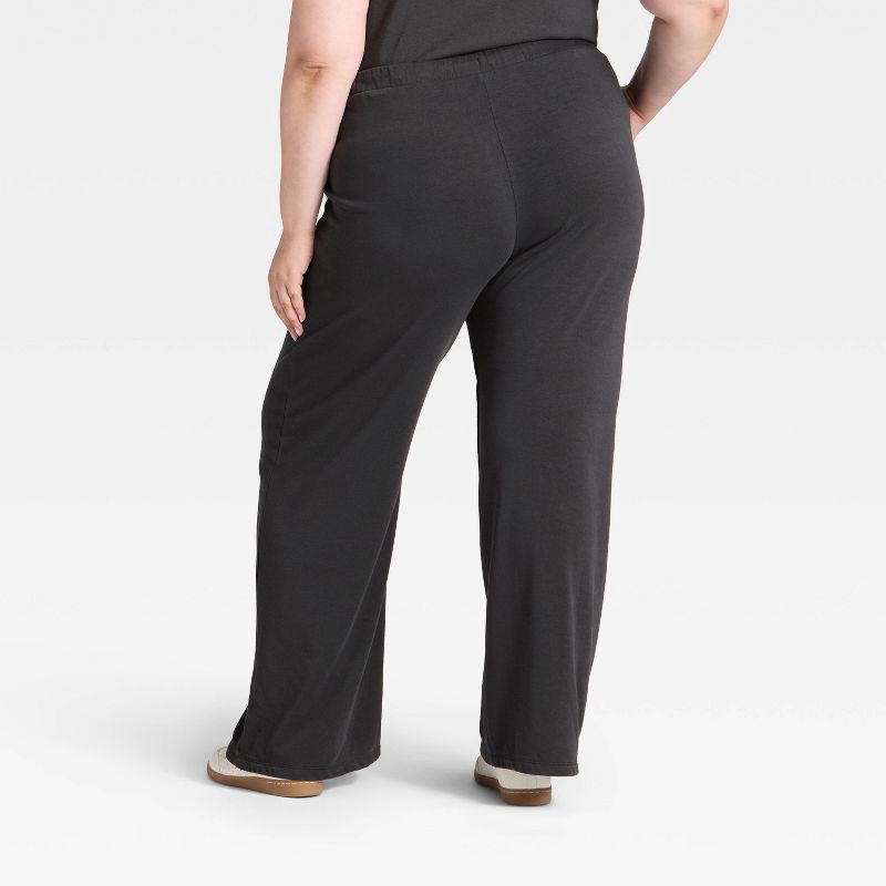 slide 2 of 3, Women's High-Rise Fleece Wide Leg Sweatpants - Universal Thread™ Black XXL, 1 ct