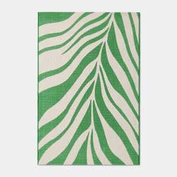 4'x6' Leaf Rectangular Woven Outdoor Area Rug Green - Room Essentials™