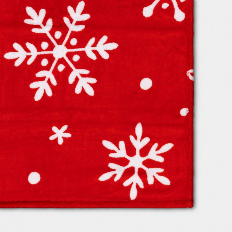 slide 4 of 5, Christmas Snowflake Plush Throw Blanket Red/White - Wondershop™, 1 ct