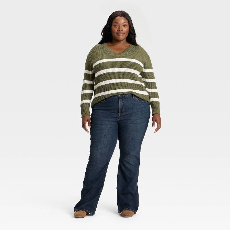 slide 3 of 3, Women's Long Sleeve V-Neck Pullover Sweater - Ava & Viv™ Green Striped 1X, 1 ct