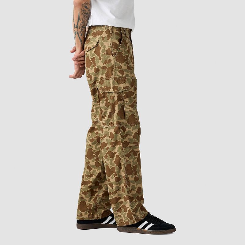 slide 4 of 4, Levi's® Men's XX Cargo Baggy Fit Pants - Duck Camo Print 36x30, 1 ct