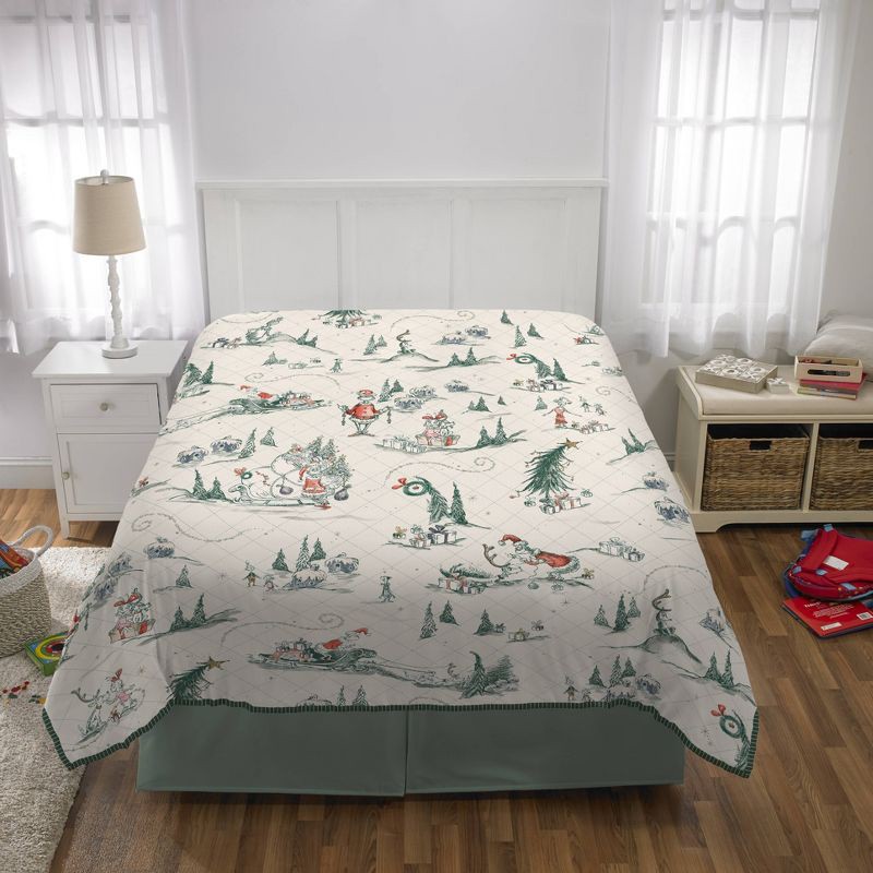 slide 2 of 5, The Grinch Full/Queen Quilt, 1 ct