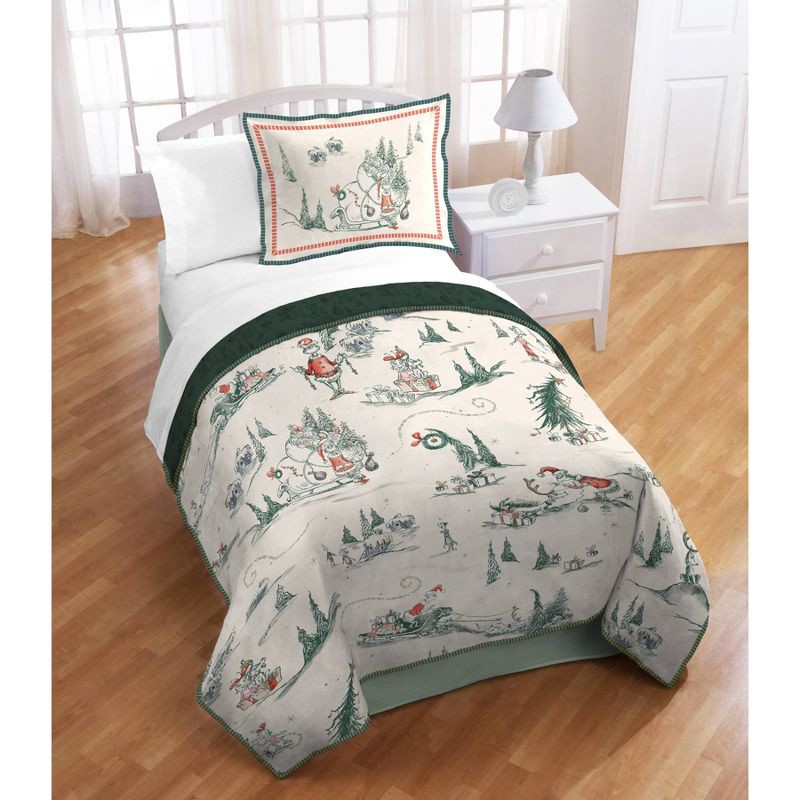 slide 4 of 5, The Grinch Full/Queen Quilt, 1 ct