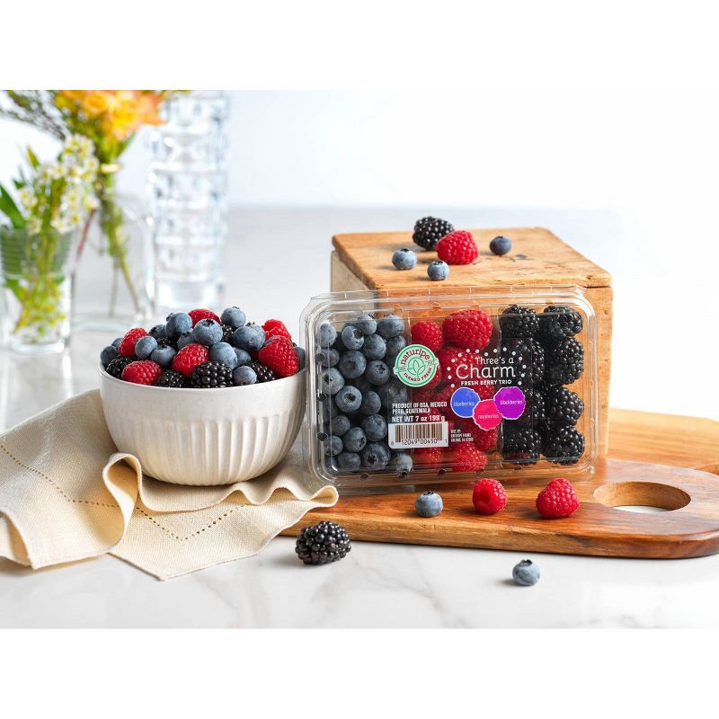 slide 4 of 5, Three's a Charm Fresh Berry Trio - 7oz, 7 oz