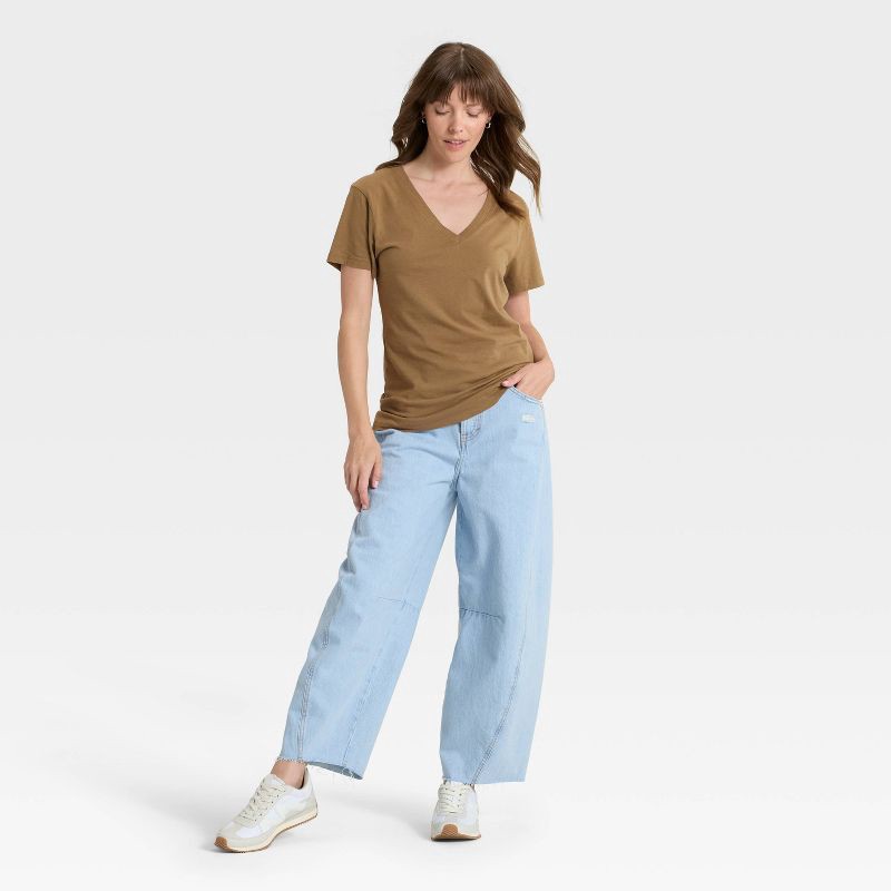 slide 3 of 4, Women's Short Sleeve V-Neck T-Shirt - Universal Thread™ Brown M, 1 ct