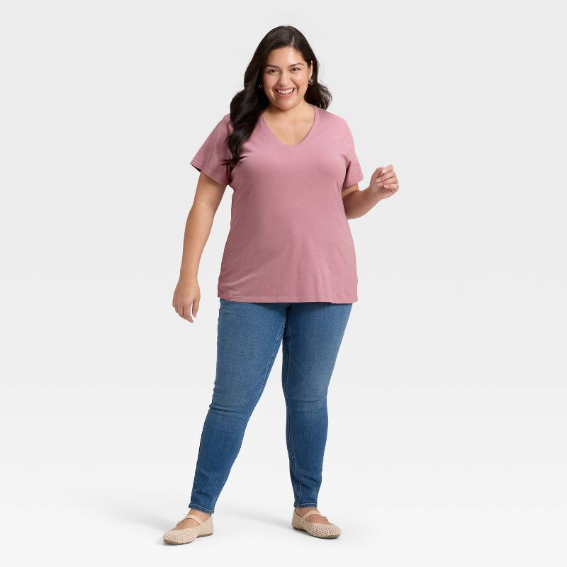 slide 3 of 3, Women's Short Sleeve V-Neck T-Shirt - Universal Thread™ Mauve XXL, 1 ct