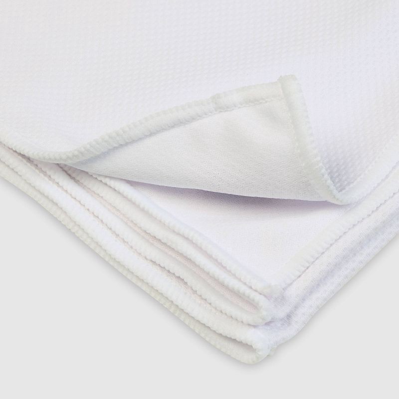 slide 4 of 8, Champion Chill Zone Cooling Towel - White, 1 ct