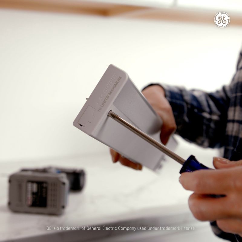 slide 6 of 7, GE Household Lighting GE Under Cab Battery Powered Cool Daylight 9.7 Fixture with Motion Sensor Light Bulb, 1 ct