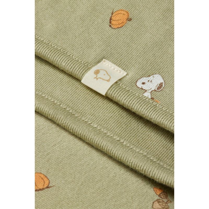slide 2 of 3, Baby Little Snoopy Halloween Blanket - Green, 1 ct