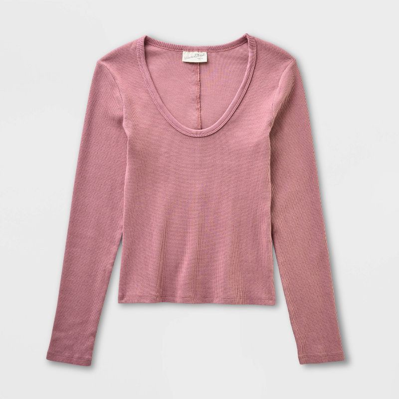 slide 4 of 4, Women's Slim Fit Long Sleeve Scoop Neck Ribbed T-Shirt - Universal Thread™ Mauve L, 1 ct